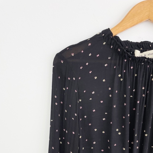 Anthropologie Cloth & Stone Black Floral Ruffle Neck Tie Front Long Sleeves Top - Picture 5 of 12